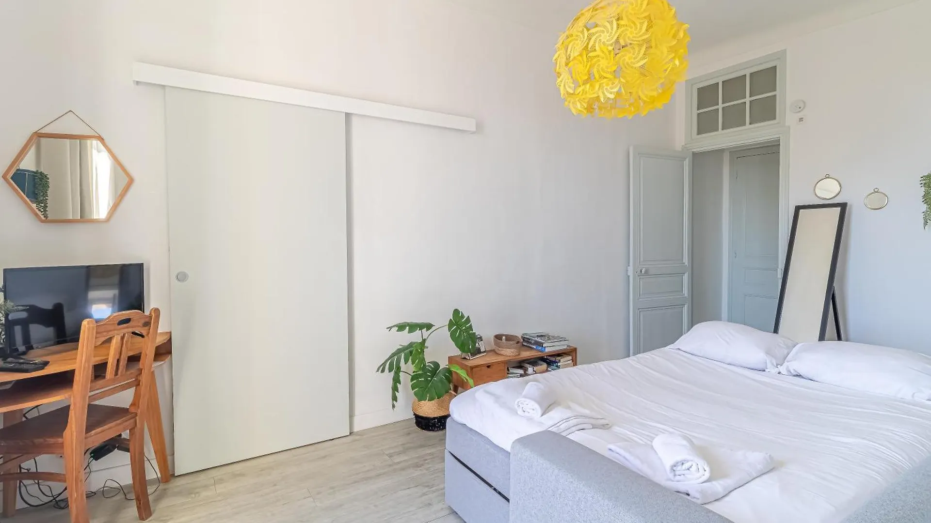 Charming Studio In The Heart Of Menton France